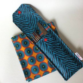 Etui à couverts et serviette de table