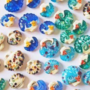 2 Chez Philomène Artisan Verrier Perles Coquillages