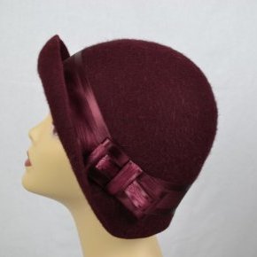 Tour de Mode Chapeau cloche bordeau