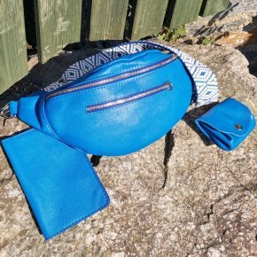 3 Sac banane cuir et accessoires 386723983 821925089935850 1700498223139313637 n