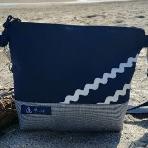 besace rayé gris et blanc marine vagues blanches 2