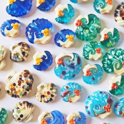 2 Chez Philomène Artisan Verrier Perles Coquillages
