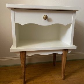 Blanche - Table de chevet