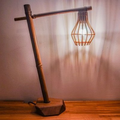 Lampe de bureau bambou
