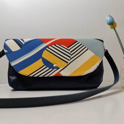 7 Sac claire a rabat amovible intercheangeable cuir agneau bleu rabat arty
